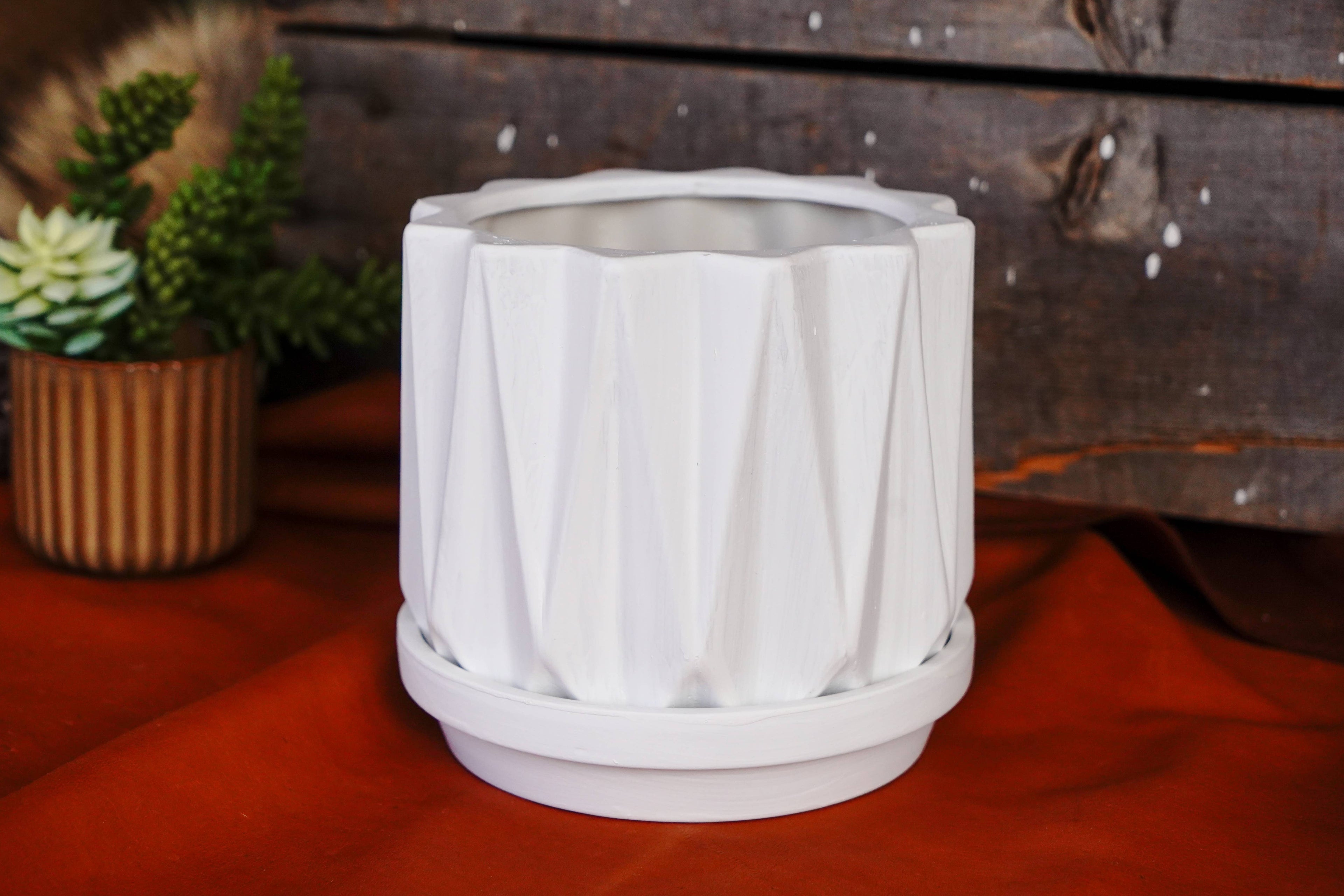 White Geometric Abstract Planter With Drain and Holder