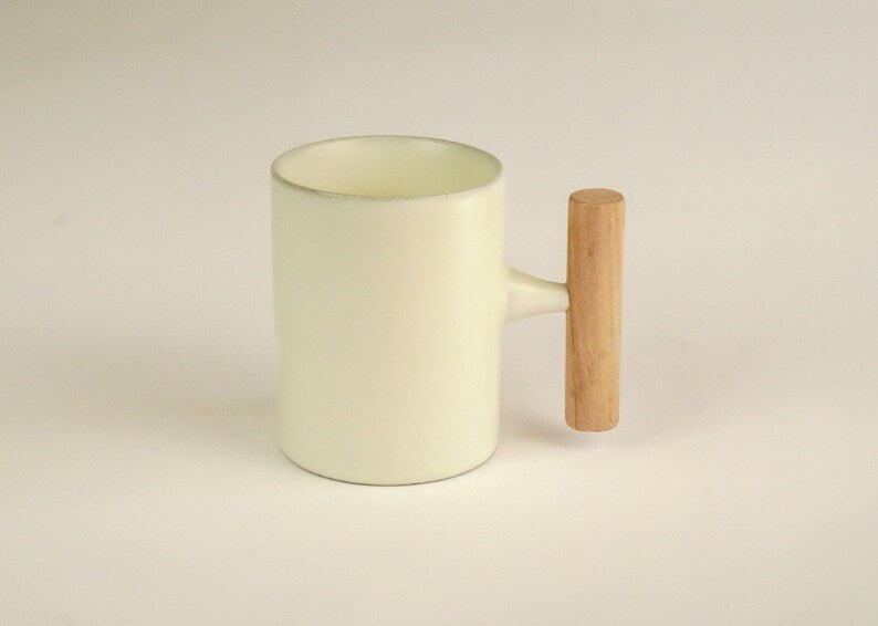Modern White Glaze Wood Handle Mug