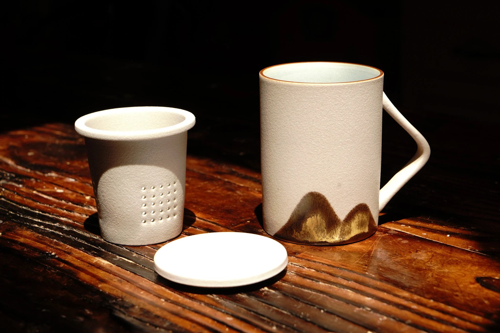 Mountain Glaze Grey Mug with Built-in Loose Leaf Strainer