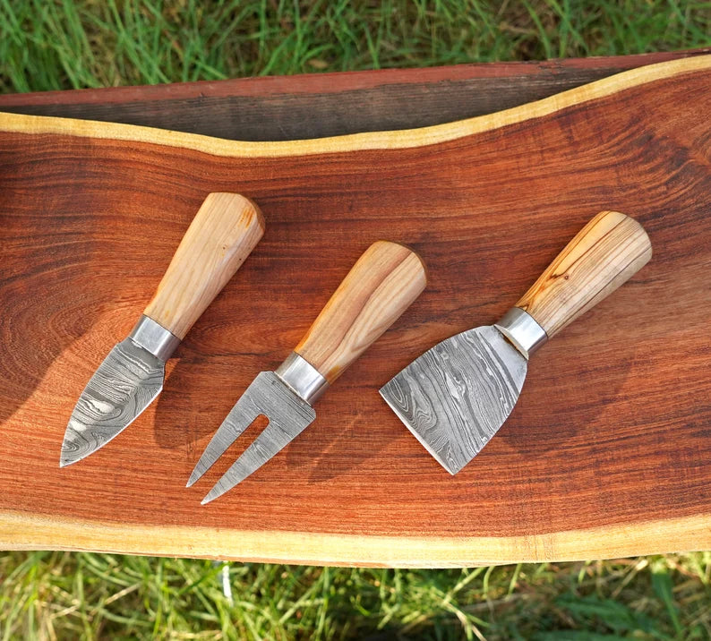 Damascus Cheese Knife Set - Olive Wood Handle and Leather Storage Case