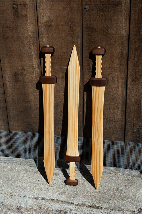 28" Wooden Gladius Sword