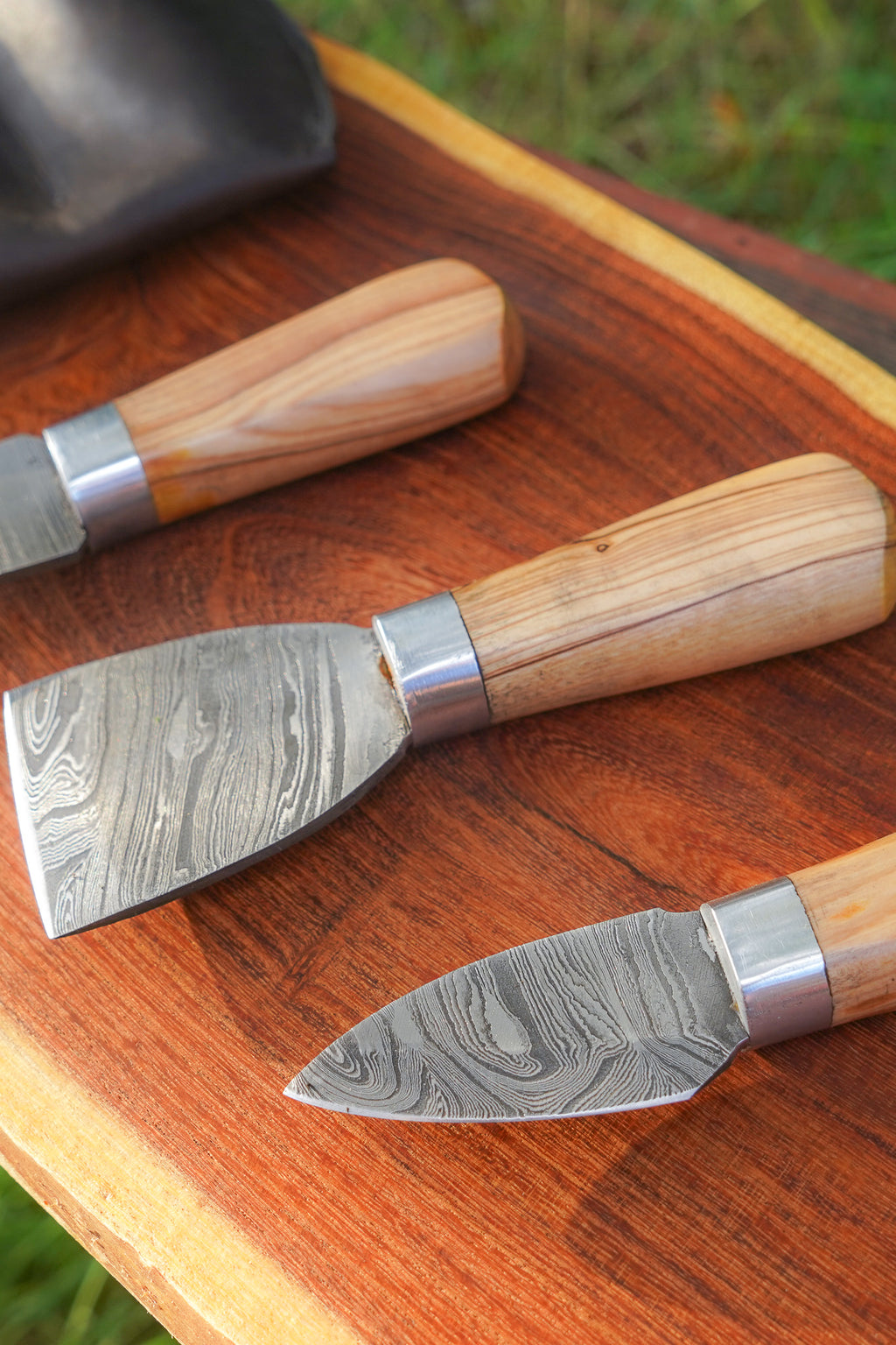 Damascus Cheese Knife Set - Olive Wood Handle and Leather Storage Case