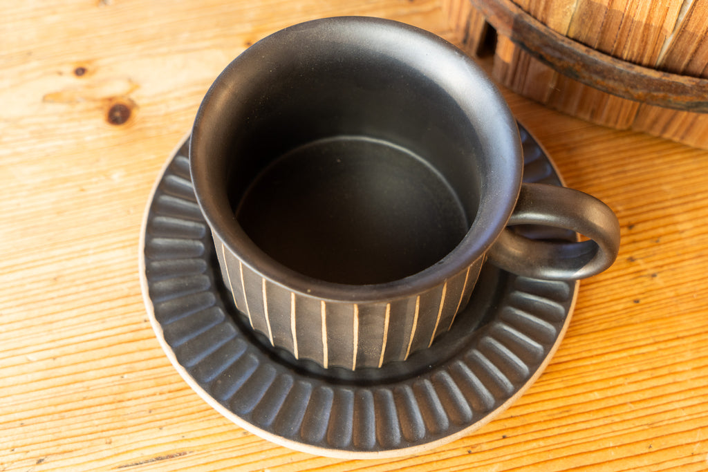 Modern Ribbed Neutral Mug with Matching Dish
