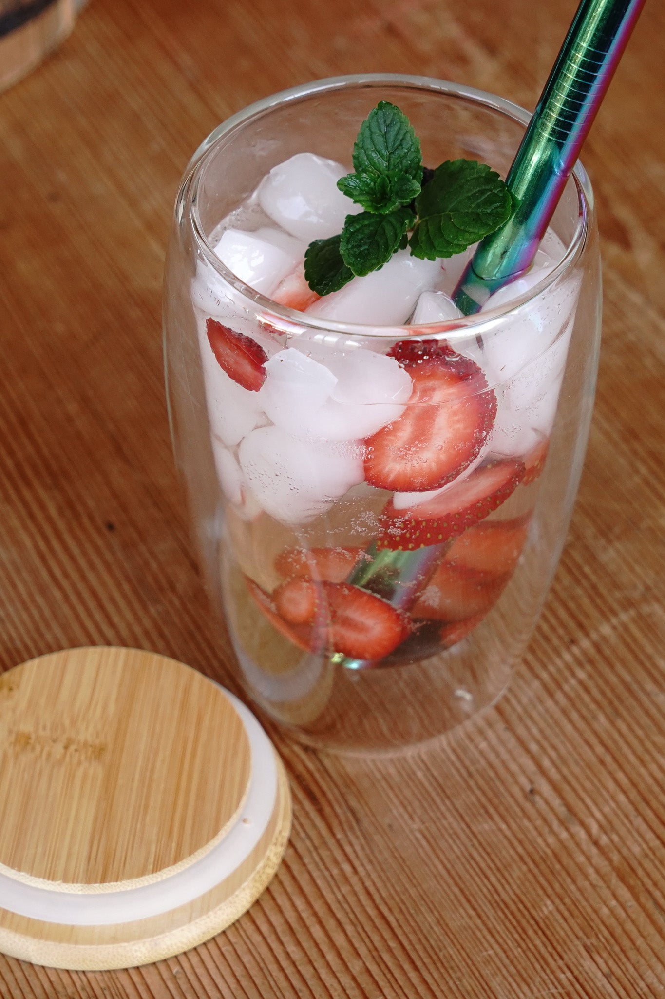 Double-Walled Glass Mug for Infusing Coffee and Tea - Bamboo Lid and Rubber Closing Seal
