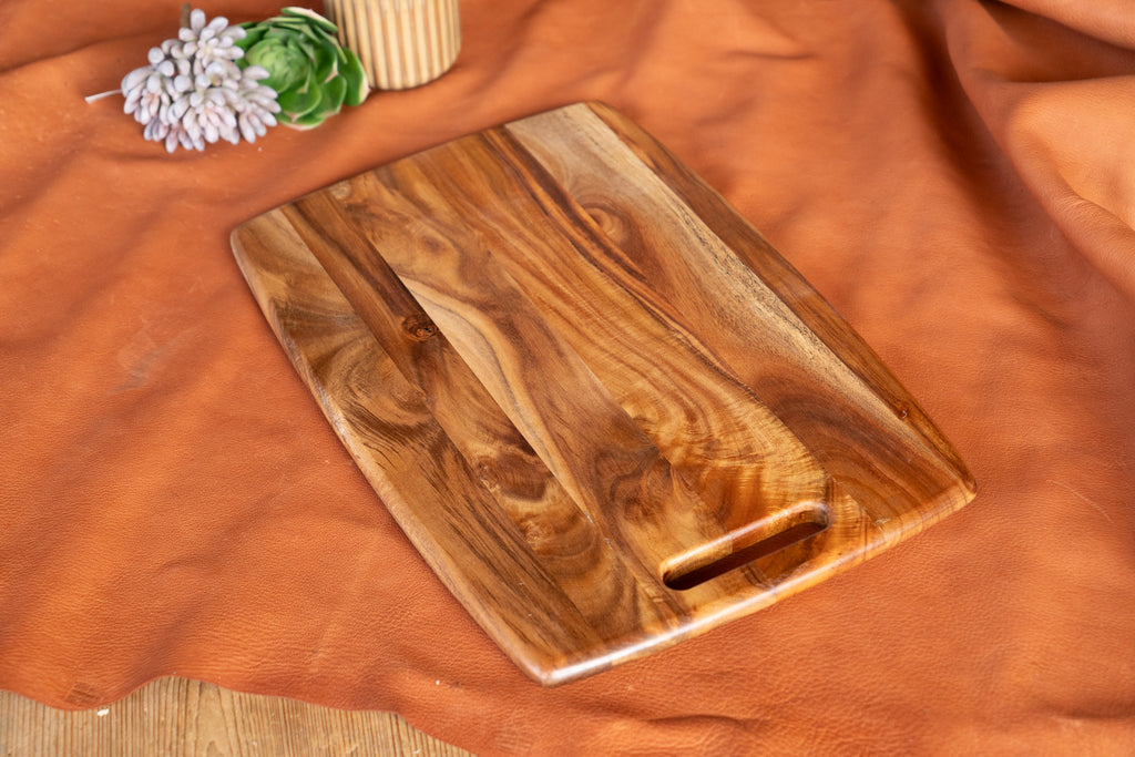 Handcrafted Acacia Wood Cutting Board with Handle – Perfect for Cooking & Serving