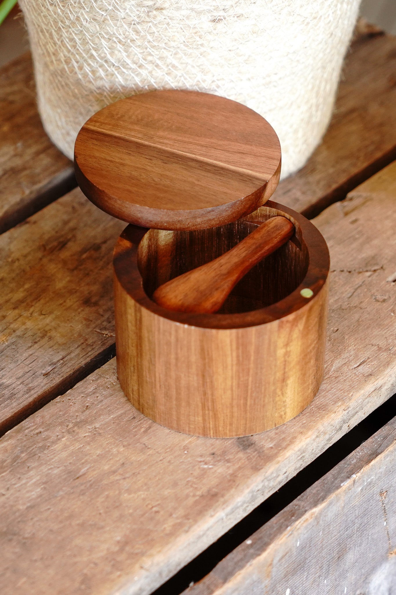 Classic Bamboo Spice Container with a Spoon and Magnetic Closure