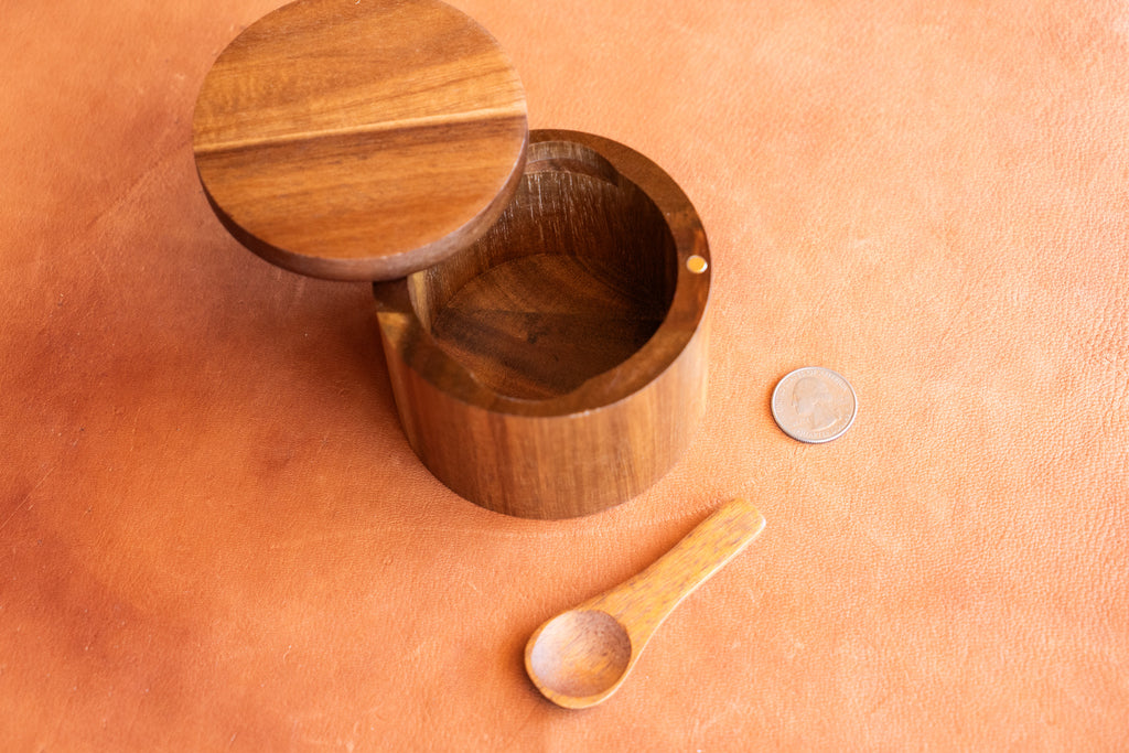 Classic Bamboo Spice Container with a Spoon and Magnetic Closure