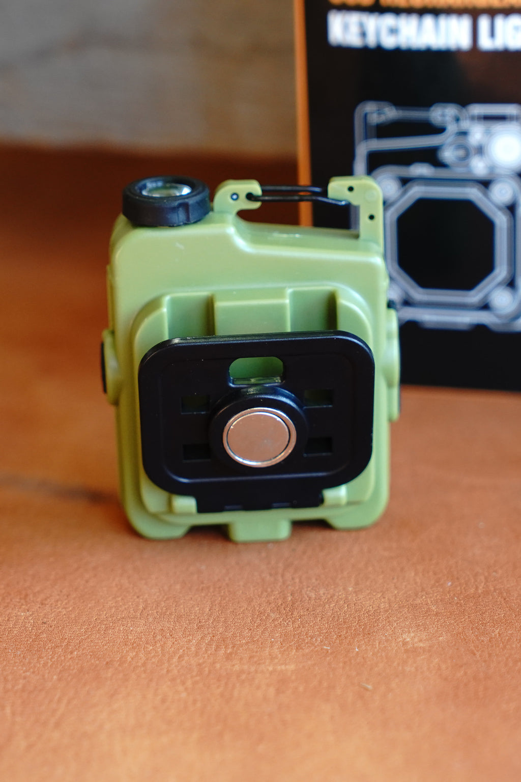 Multi-Use Cob Outdoorsman Keychain Light