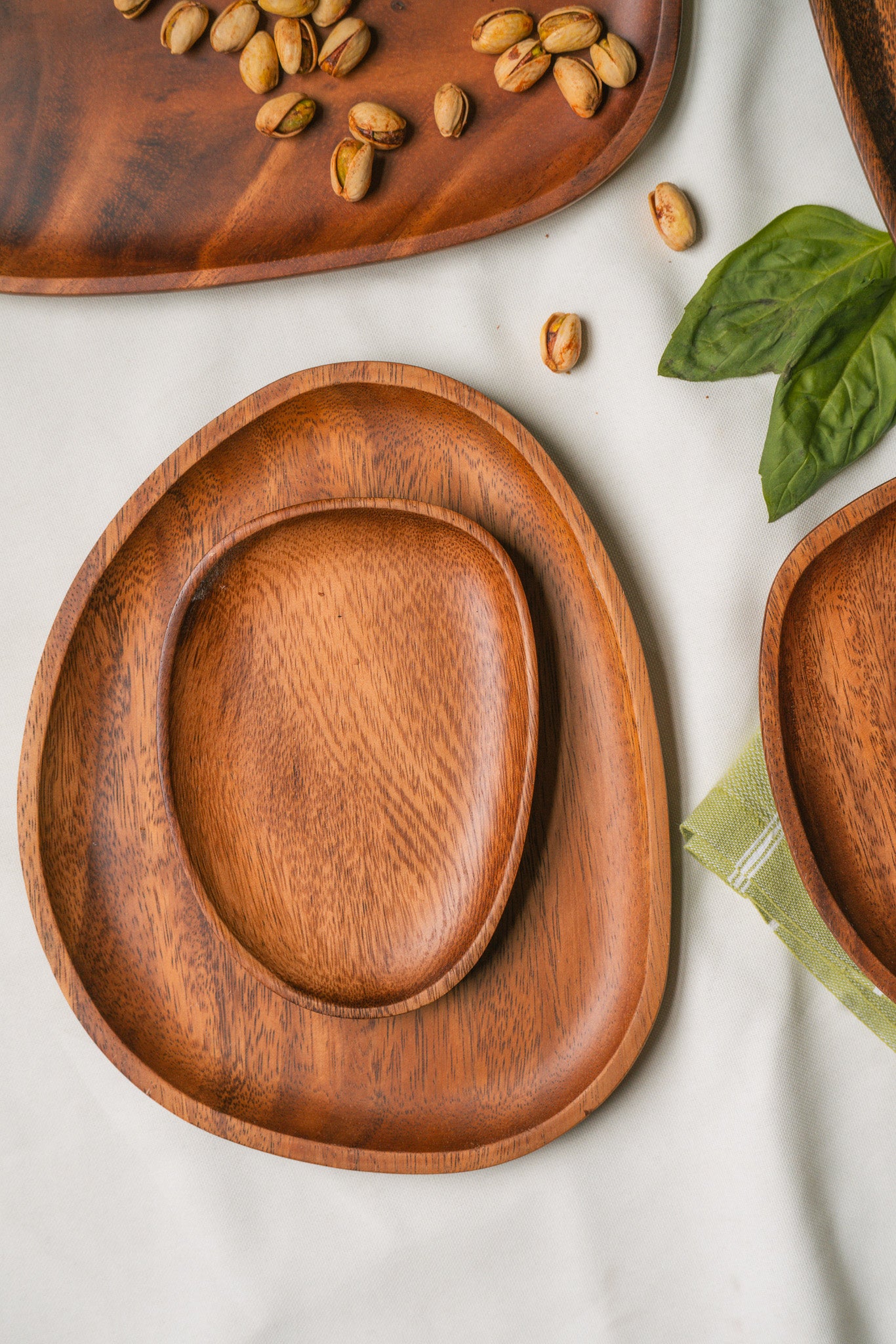 Acacia Serving Plate Set