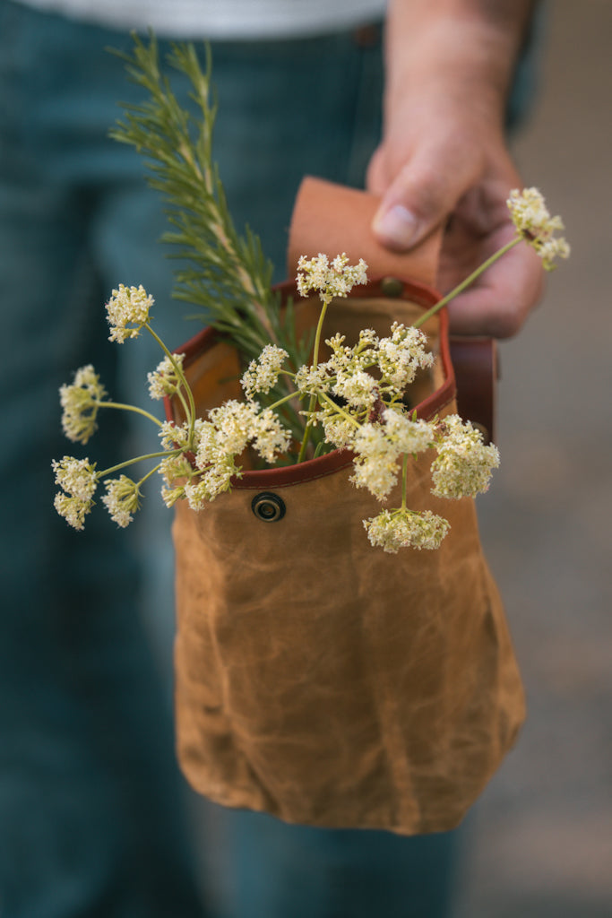 Belt Loop Foraging Pouch