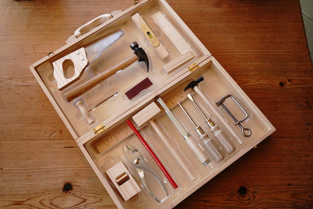 Barn Wood Tool Box – Simple Pleasures ~ Bountiful Treasures