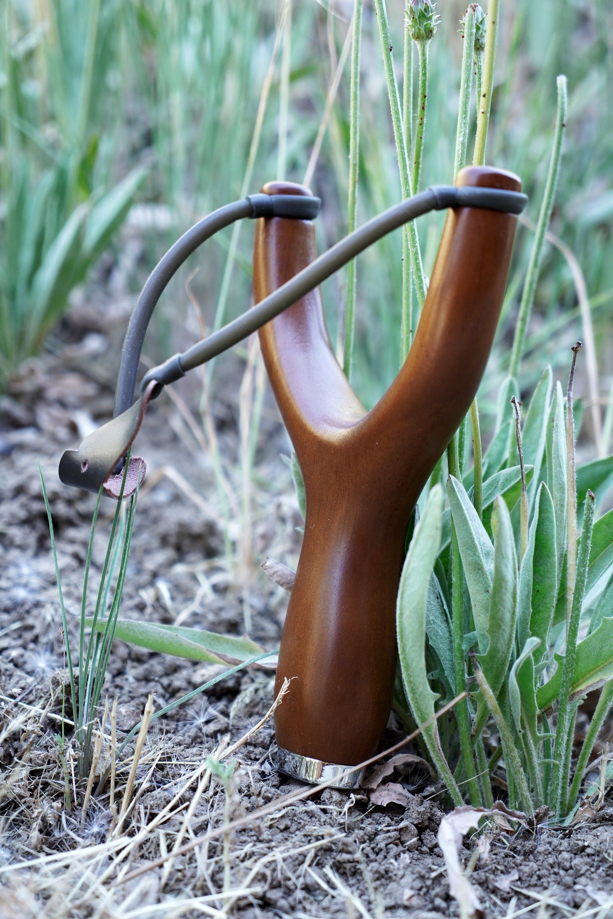 Classic Hardwood Slingshot With Metal Cap - Traditional Design