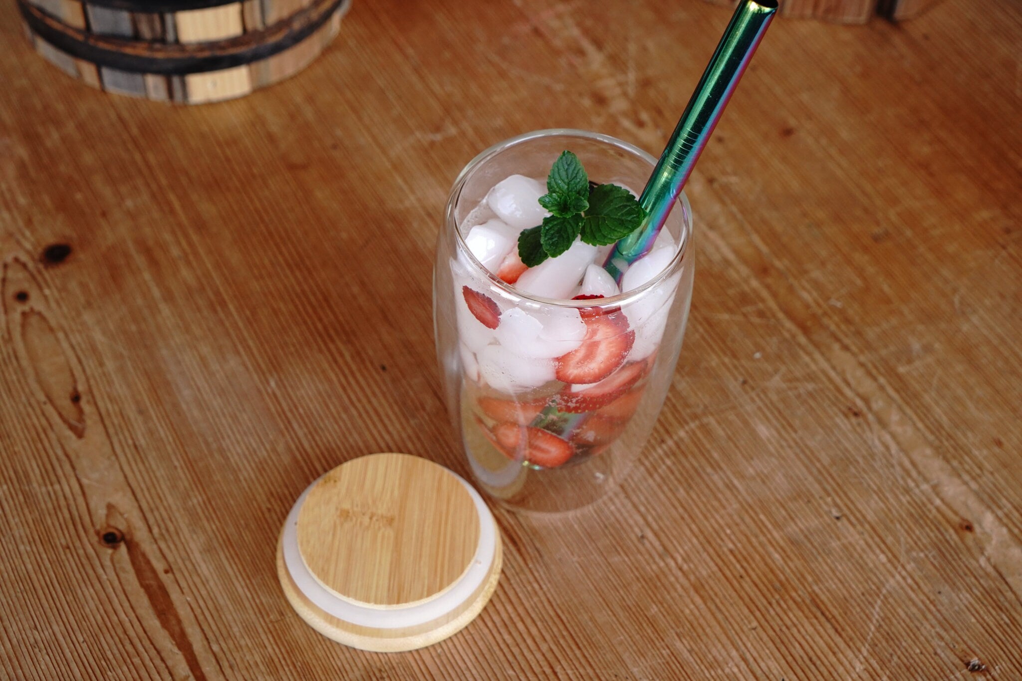 Double-Walled Glass Mug for Infusing Coffee and Tea - Bamboo Lid and Rubber Closing Seal