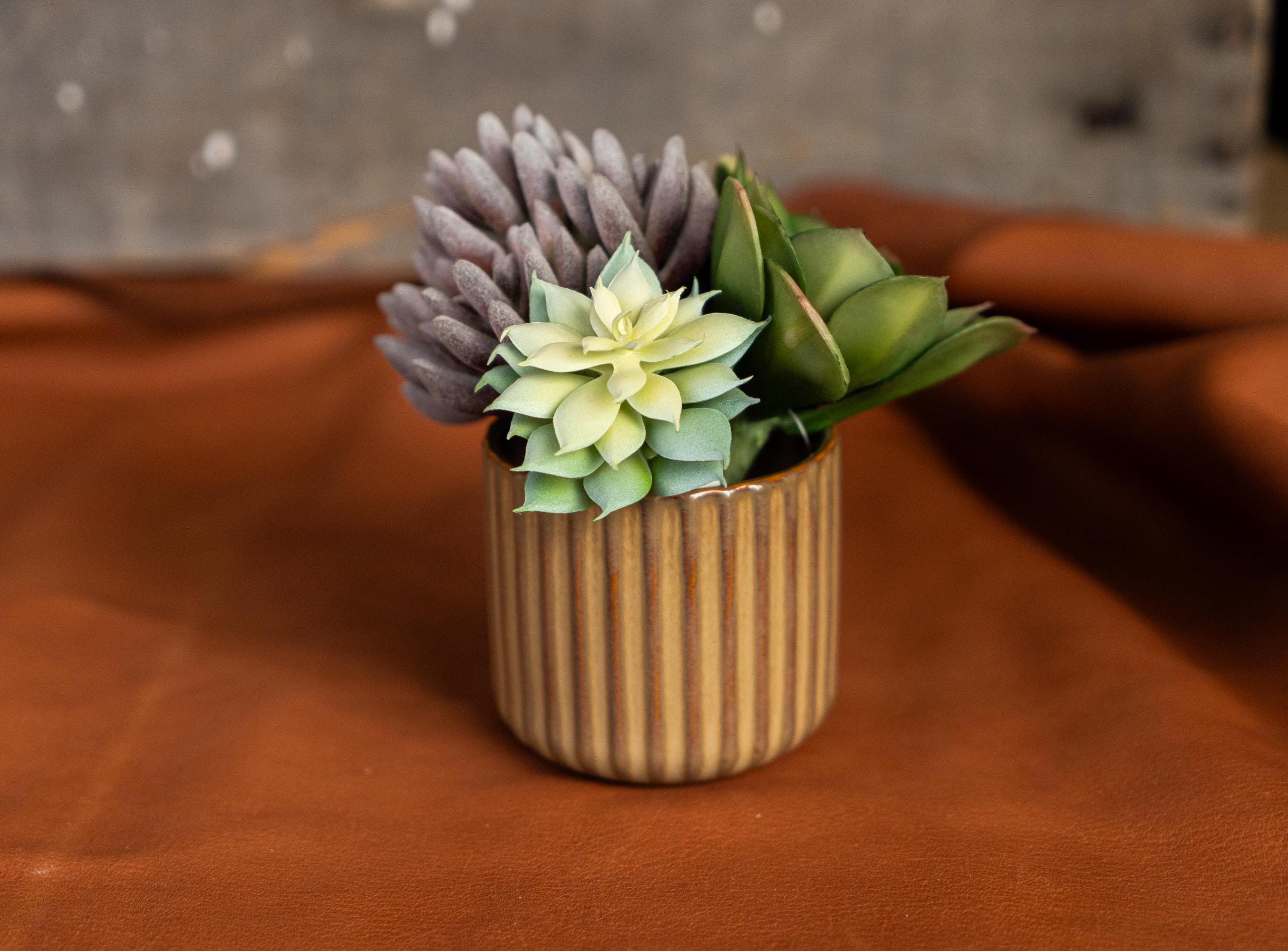 Beige Ribbed Ceramic Coffee Mug: Rustic Stoneware Tea Cup