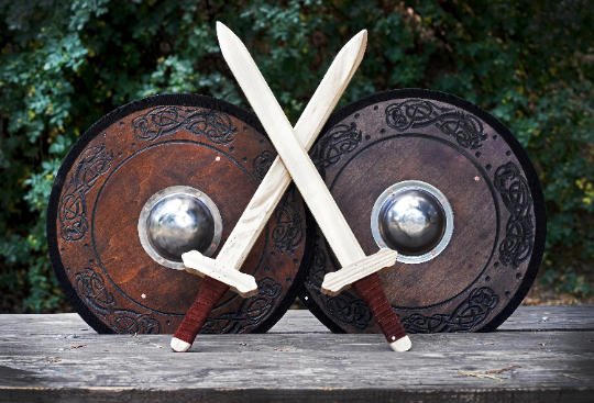 Viking Playpack | Two Shields with Steel Boss & Two Sturdy Swords with Wrapped Handles
