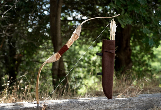 Wooden Toy Bow and Arrow Set with Felt Cloth Quiver & Six Rubber Tipped Arrows