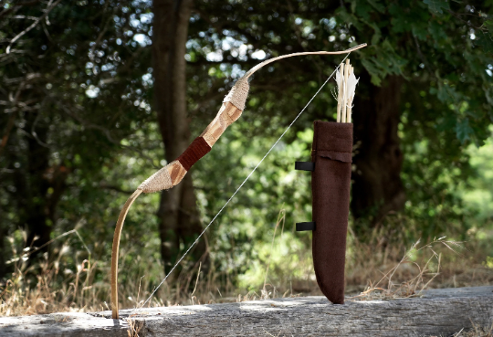 Children's Wooden Toy Bow and Arrow Set with Felt Cloth Quiver & Six Rubber Tipped Arrows